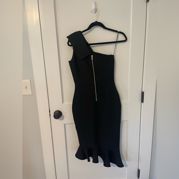 Black one shoulder dress - Picture 2 of 2